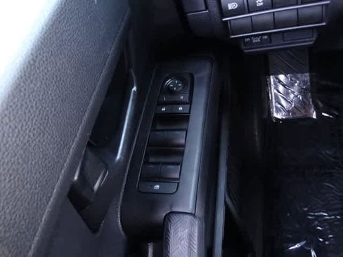 Used 2025 Toyota Tacoma SR image 38