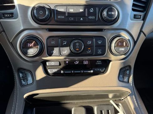 Used 2018 GMC Yukon Denali image 13