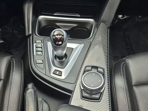 Used 2017 BMW M3 RWD image 12