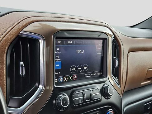 Used 2023 Chevrolet Silverado 2500 High Country w/ Safety Package II AWD/4WD image 24