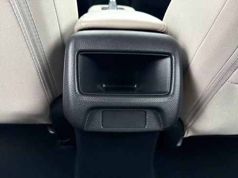 Used 2024 Honda HR-V LX image 21