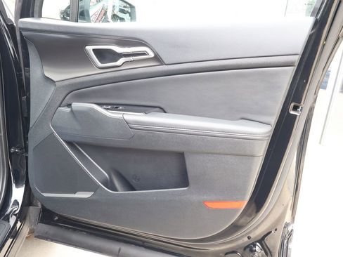 Used 2025 Kia Sportage EX w/ Premium Package image 34