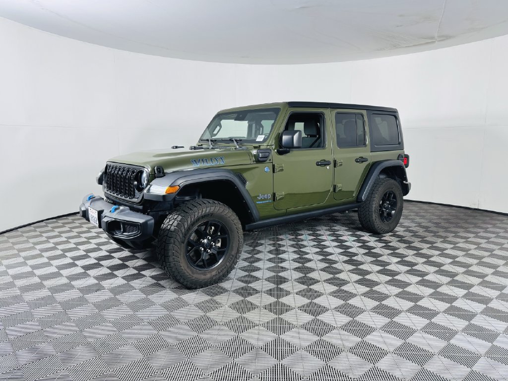 Used 2024 Jeep Wrangler Unlimited AWD/4WD image 4