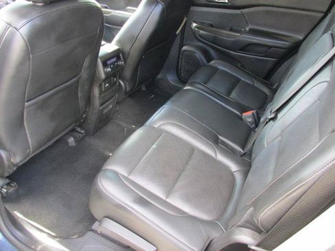 Used 2018 GMC Acadia SLT AWD/4WD image 10