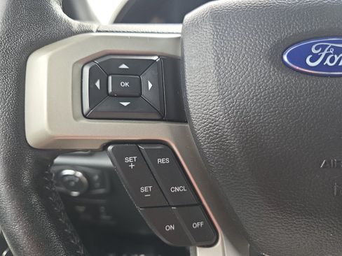 Used 2019 Ford F150 Lariat w/ Equipment Group 502A Luxury RWD image 14