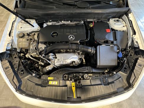 Used 2023 Mercedes-Benz GLB 250 4MATIC image 24