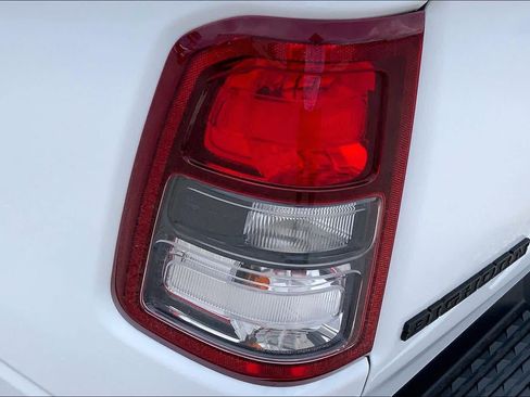 Used 2022 RAM 1500 Big Horn w/ Night Edition RWD image 29