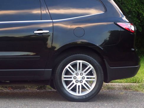 Used 2014 Chevrolet Traverse LT w/ All-Star Edition AWD/4WD image 26