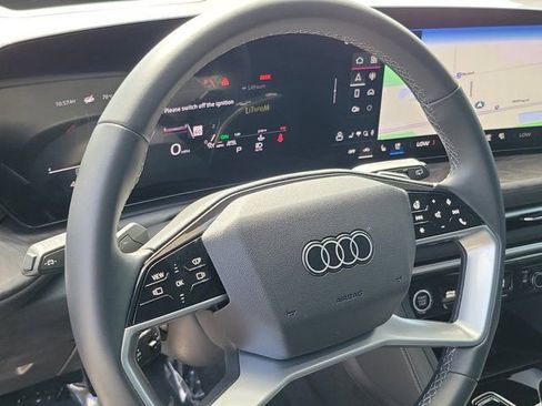 Certified 2025 Audi Q5 Premium Plus w/ Premium Plus AWD/4WD image 20