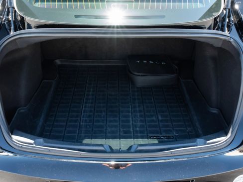 Used 2018 Tesla Model 3 Long Range image 26