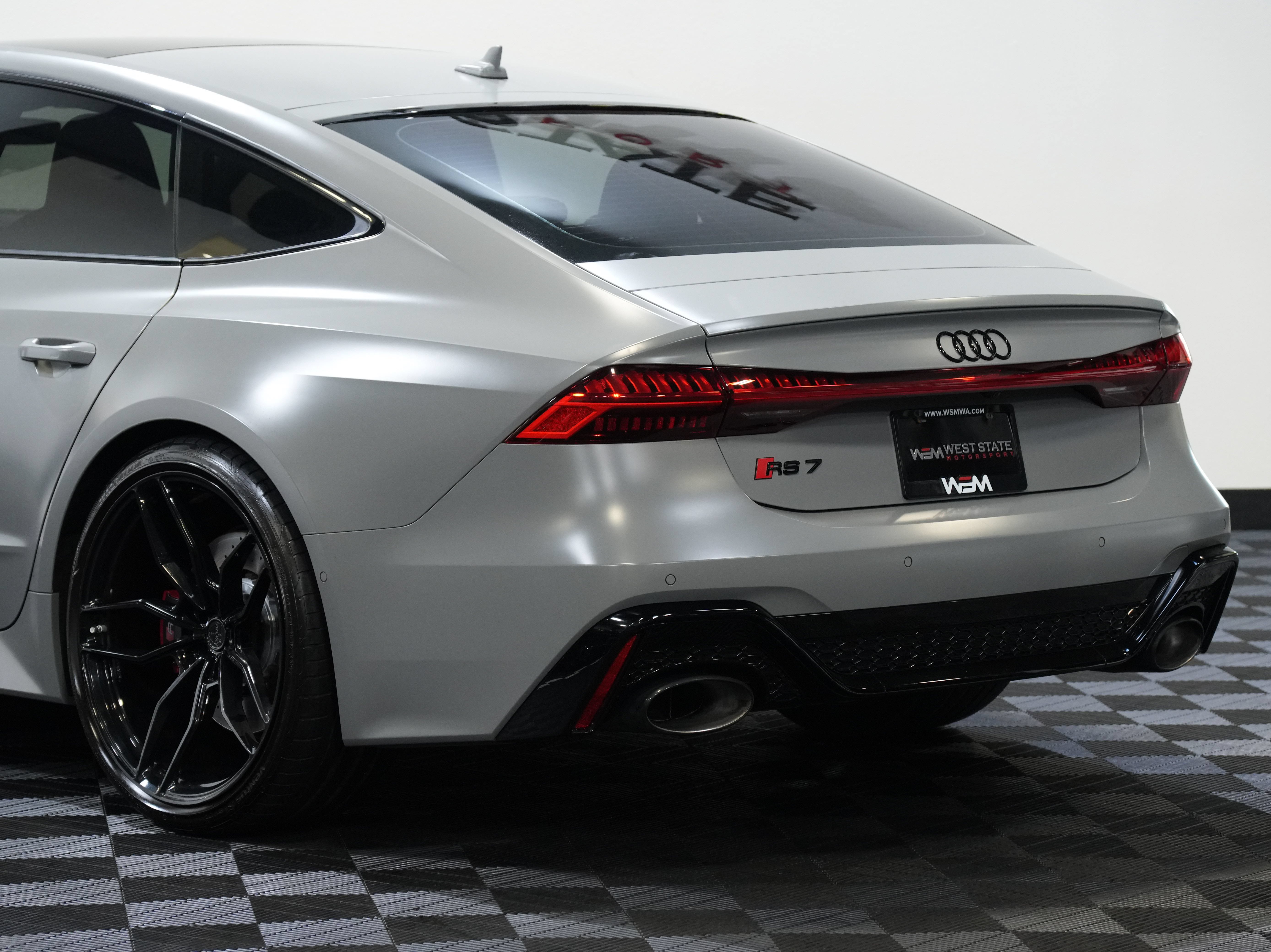 Used 2021 Audi RS 7 Sportback AWD/4WD image 16