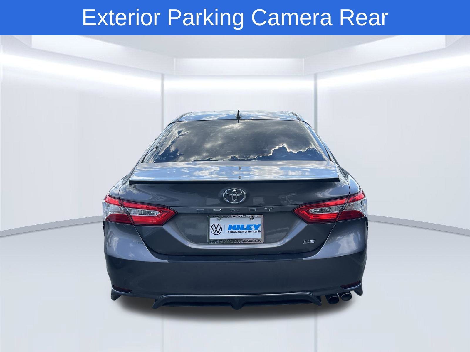 Used 2020 Toyota Camry SE FWD image 7