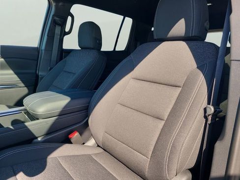 New 2026 Chevrolet Traverse LT image 22