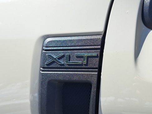 New 2025 Ford Maverick XLT w/ XLT Luxury Package AWD/4WD image 11