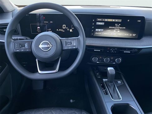 New 2026 Nissan Kicks SV image 17