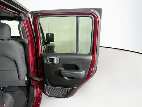 Used 2022 Jeep Wrangler Sport S image 27