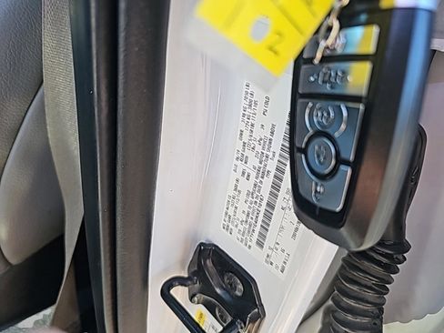 Used 2019 Ford F150 Lariat image 25