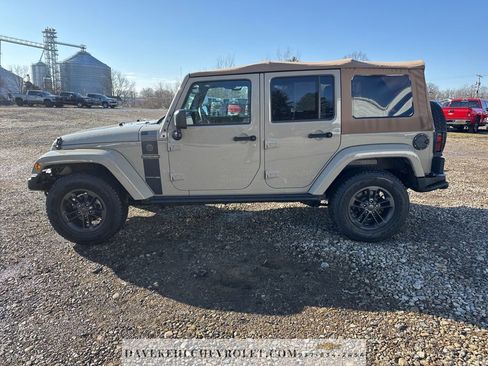 Used 2018 Jeep Wrangler Unlimited Sport image 4