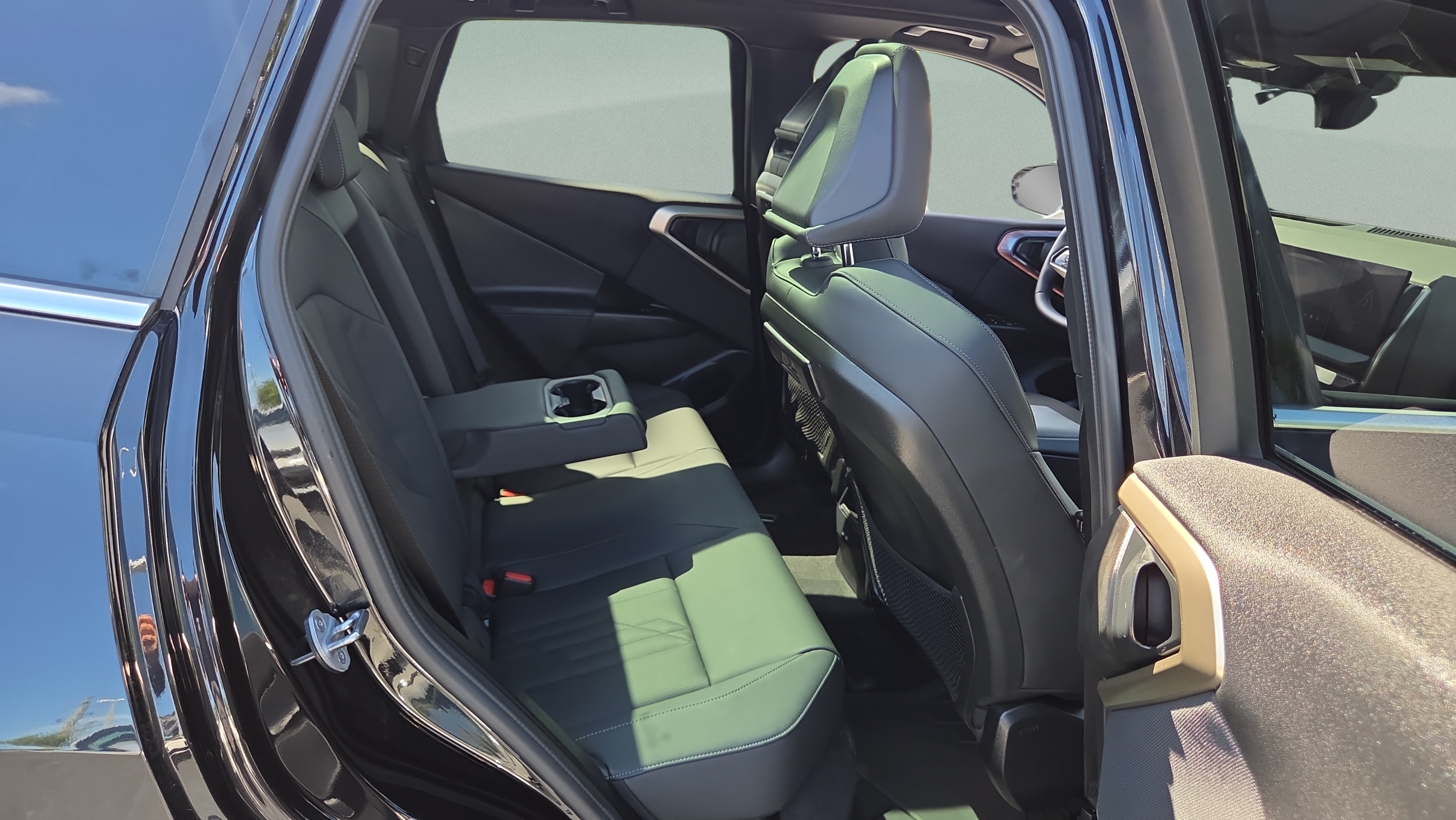 Certified 2025 BMW X3 xDrive30i w/ Premium Package AWD/4WD image 15
