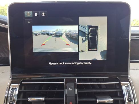 Used 2021 Lincoln Navigator Reserve AWD/4WD image 21