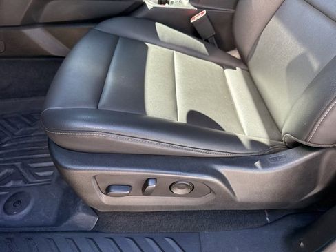 Used 2023 GMC Canyon Elevation w/ Elevation Premium Package image 10