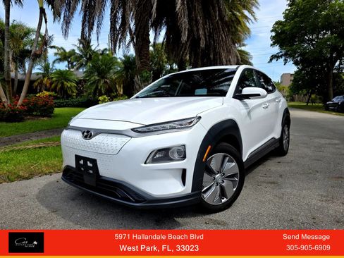 Used 2021 Hyundai Kona Ultimate FWD image 1