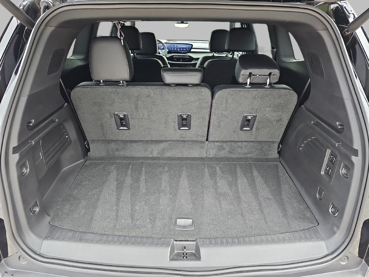 Used 2026 Buick Enclave Preferred w/ Power Package FWD image 18