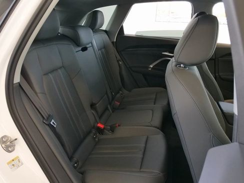 New 2025 Audi Q5 Premium image 15