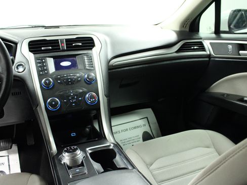 Used 2020 Ford Fusion S FWD image 18