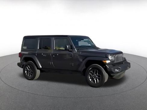 Used 2025 Jeep Wrangler Sport S image 11