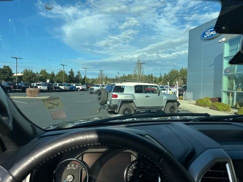 Used 2016 Ford F150 Lariat w/ Equipment Group 502A Luxury AWD/4WD image 13