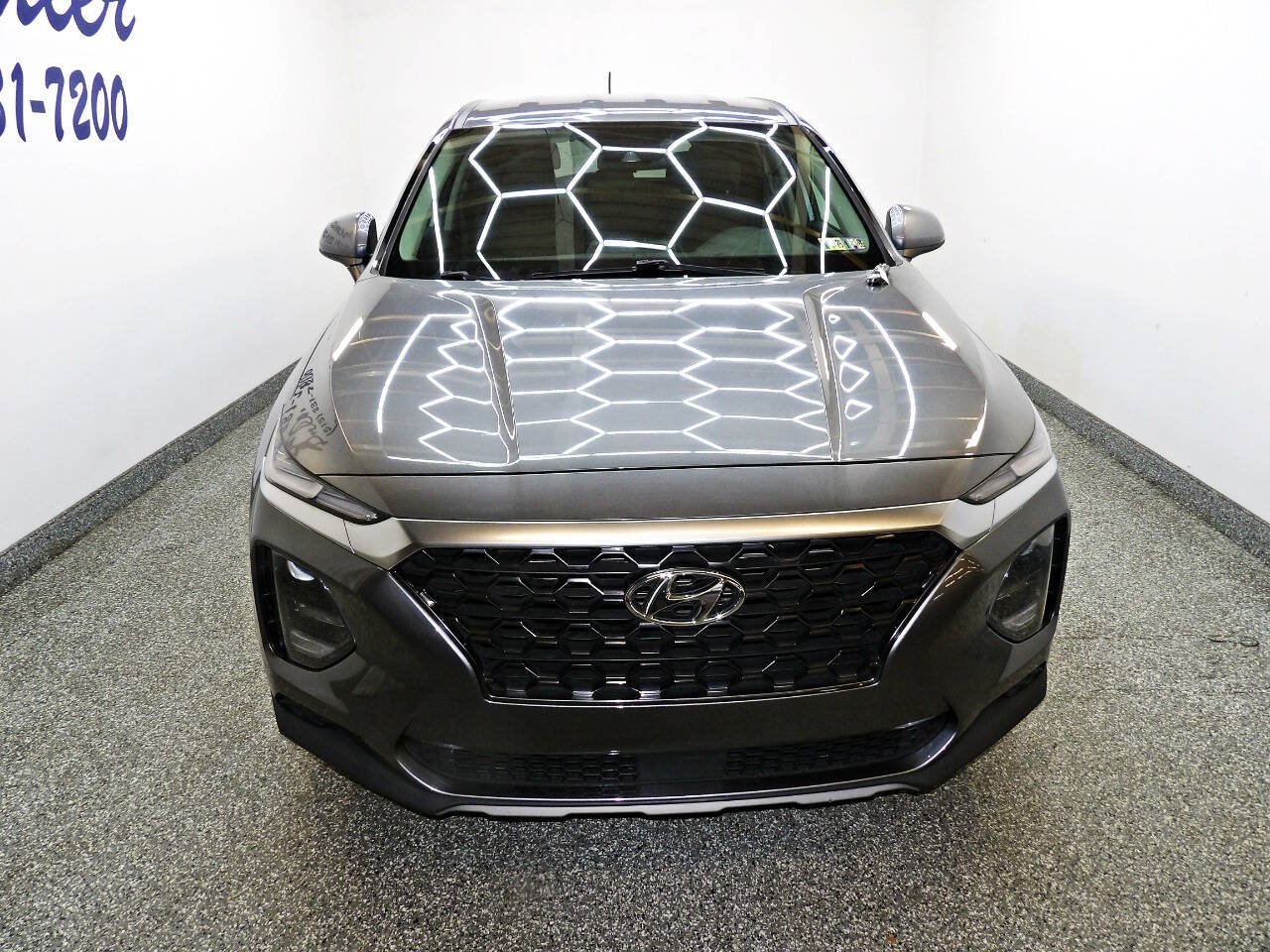 Used 2019 Hyundai Santa Fe SE AWD/4WD image 2
