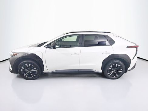 Used 2025 Toyota bZ4X AWD w/ Weather Package image 4