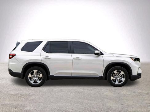 Used 2023 Honda Pilot EX-L image 10