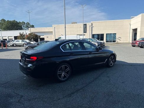 Used 2023 BMW 530i xDrive w/ Premium Package AWD/4WD image 4