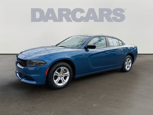 Used 2023 Dodge Charger SXT image 3