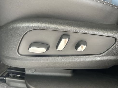 New 2026 Cadillac XT5 Premium Luxury w/ Driver Assist Package image 16