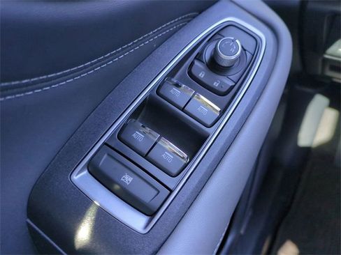 Used 2022 Subaru Outback Limited image 29