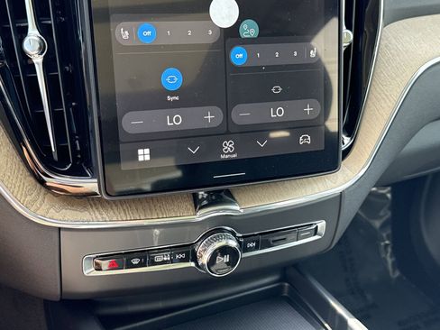 New 2026 Volvo XC60 B5 Core image 26