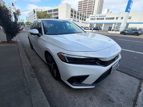Used 2024 Honda Civic Touring image 4