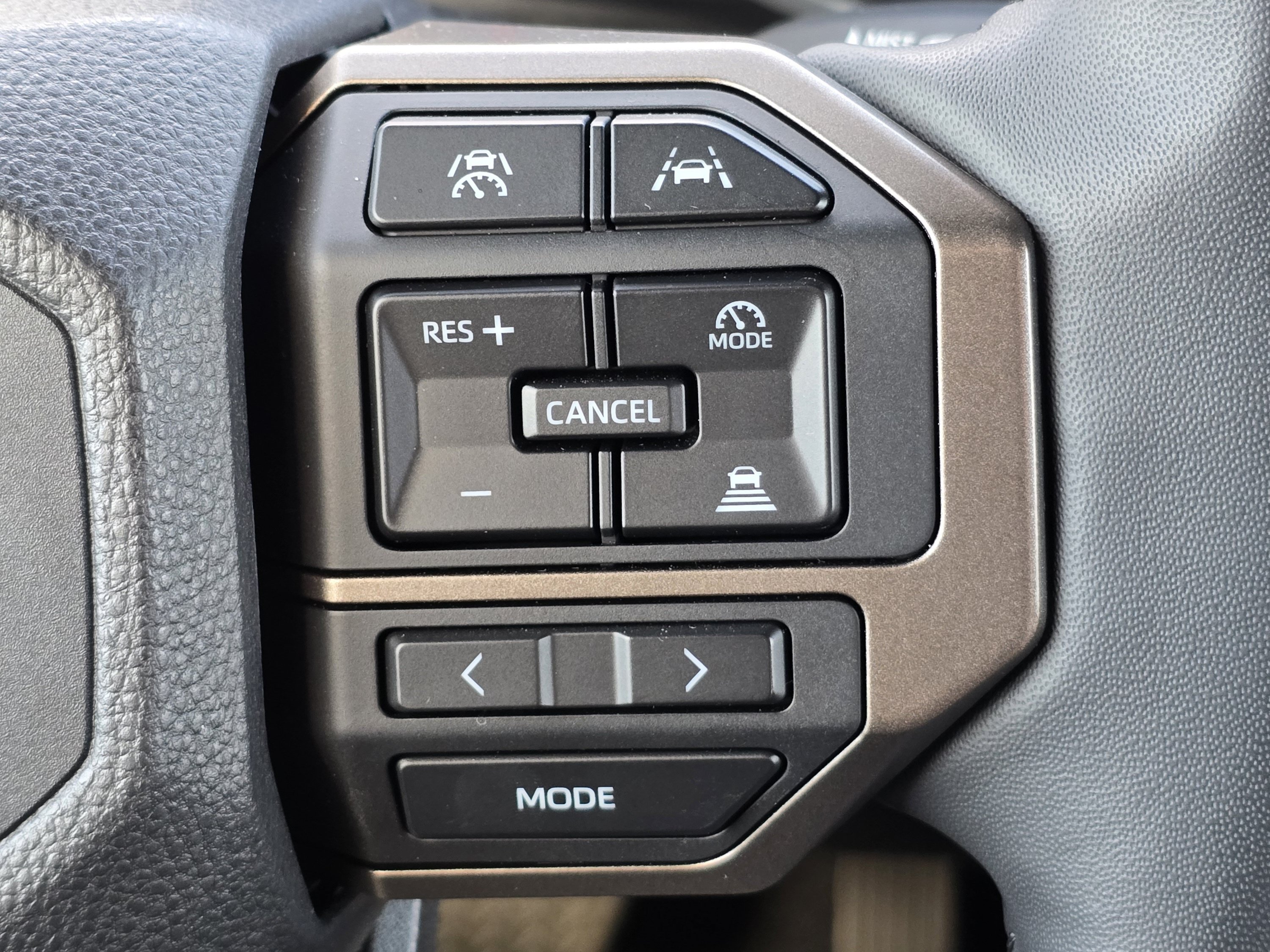 Used 2025 Toyota Land Cruiser AWD/4WD image 18