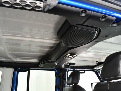 Used 2021 Jeep Wrangler Unlimited Rubicon image 18