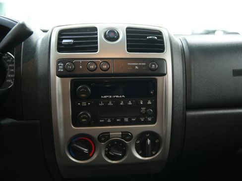 Used 2011 Chevrolet Colorado LT image 28