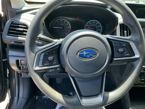 Used 2018 Subaru Crosstrek 2.0i AWD/4WD image 19