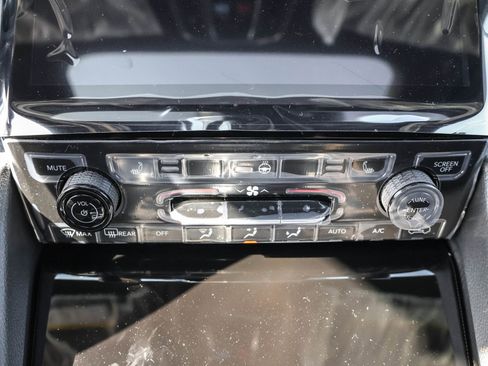 New 2025 Jeep Grand Cherokee Limited w/ Black Appearance Package image 18