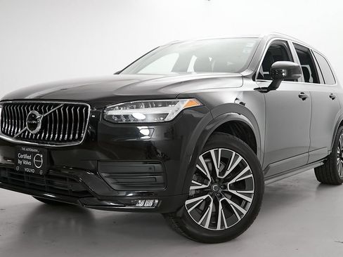 Used 2021 Volvo XC90 T6 Momentum AWD/4WD image 2
