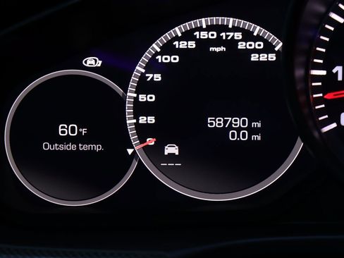 Used 2017 Porsche Panamera Turbo image 22