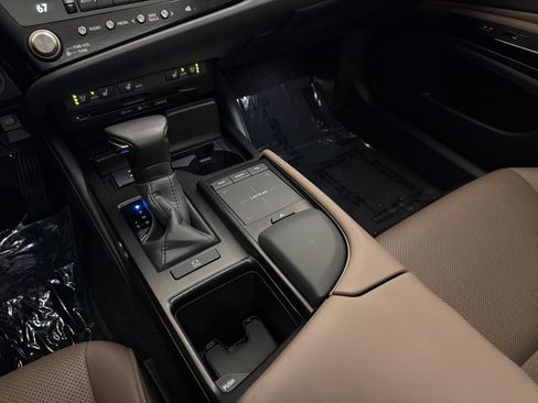 Certified 2022 Lexus ES 350 w/ Premium Package FWD image 18
