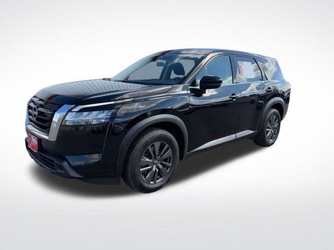 Used 2022 Nissan Pathfinder S AWD/4WD image 1