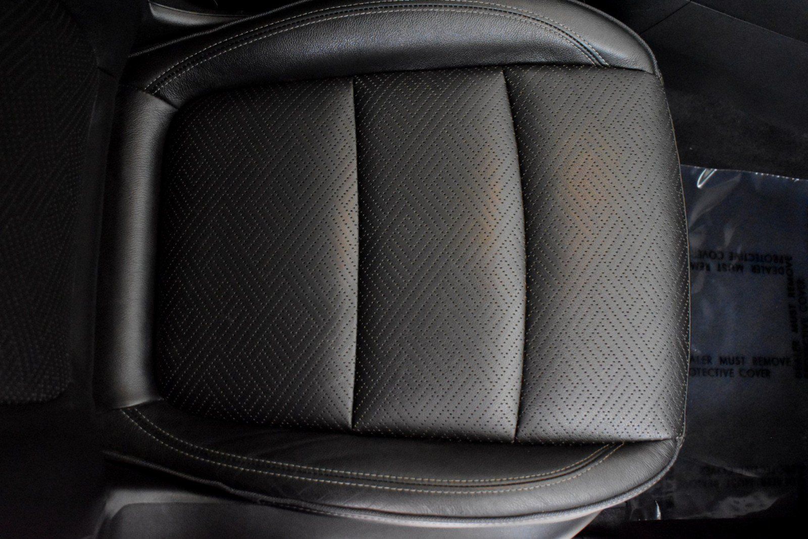 Used 2021 Buick Encore GX Essence w/ Experience Buick Package FWD image 30